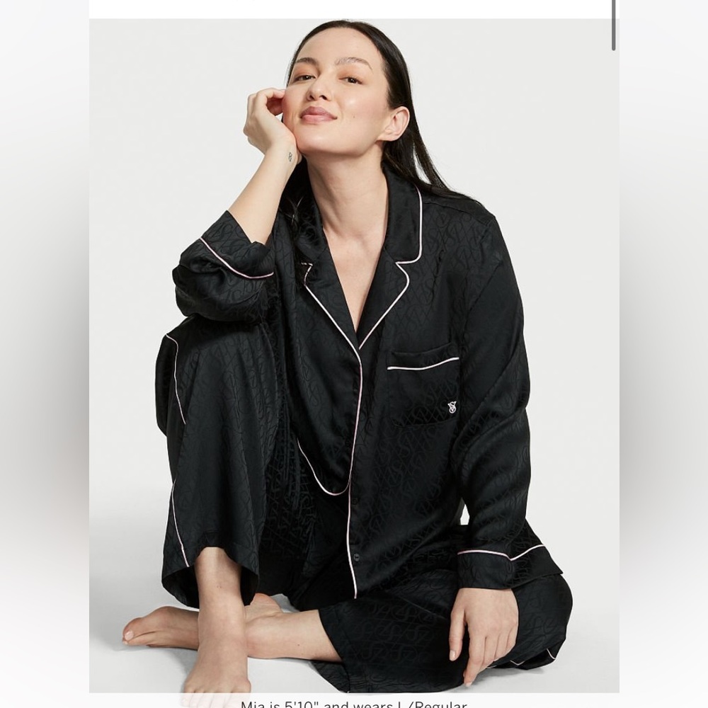 NWT Victorias Secret Satin Long Pajama Set